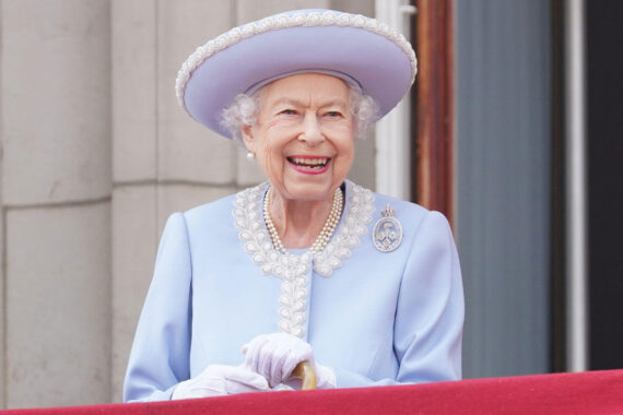 NHS England pauses communications as doctors pay tribute to the Queen