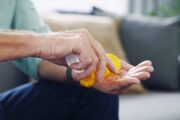 Guidelines update: Drugs associated with dependence or withdrawal symptoms