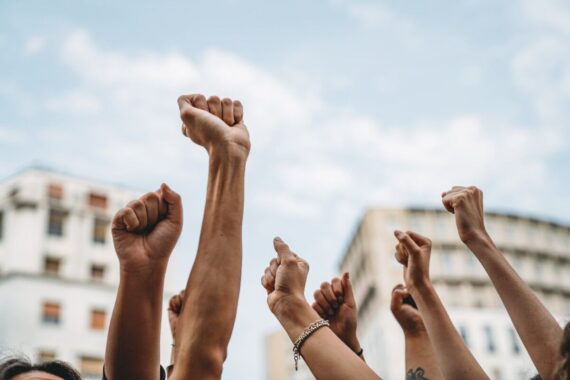 Consider taking part in nurses’ strike demonstrations, BMA advises doctors