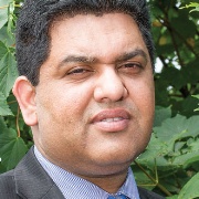 Dr Zahid Chauhan